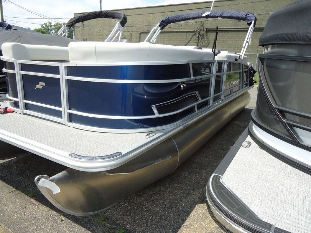 2025 Starcraft Marine EX 22 Q